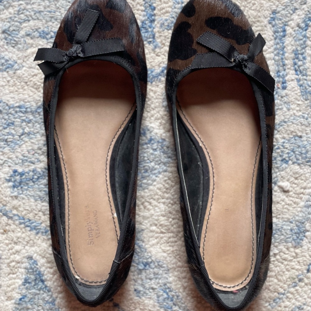 Simply Vera Vera Wang Brown and Black Flats with Decorative Bows